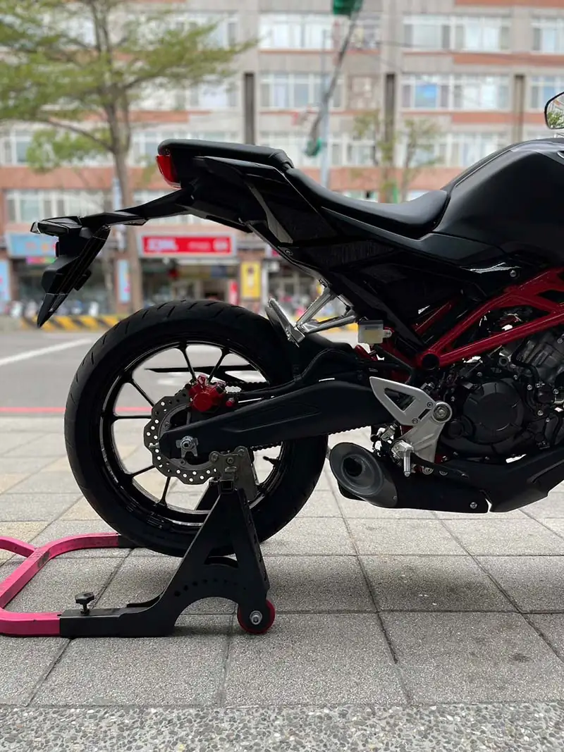 HONDA CB150R